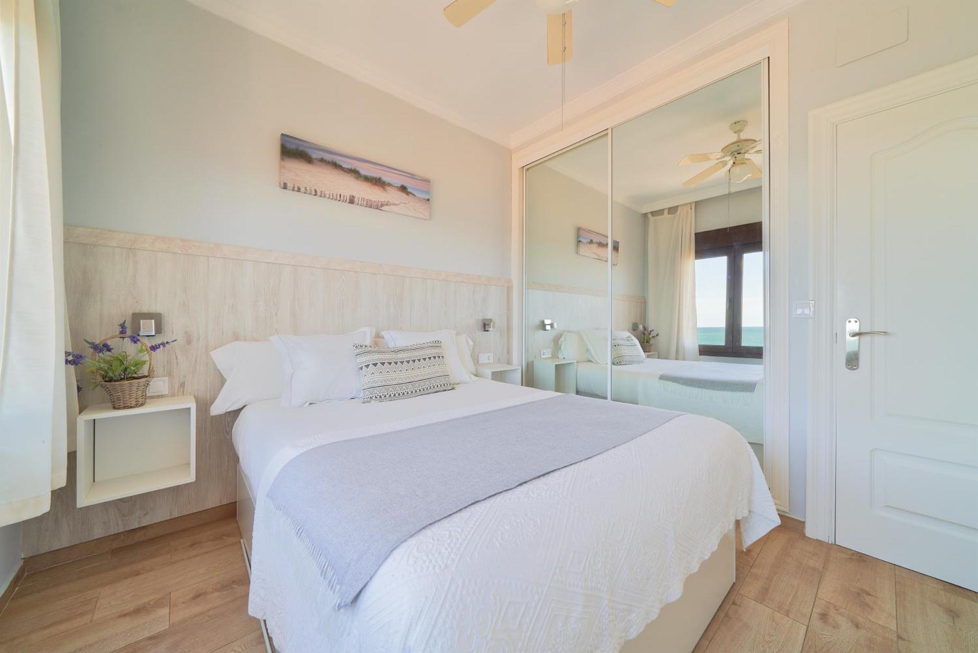 Xpce Playa Bajondillo Terrace - Parking Free Appartement Torremolinos Buitenkant foto